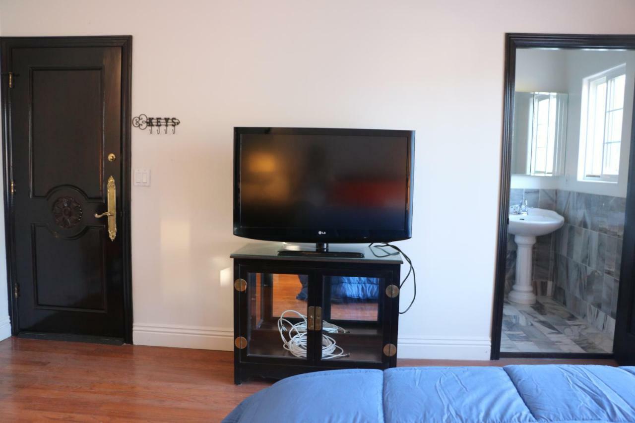 Entire Second Flr - Santa Monica Luxury Roman Villa Los Angeles Extérieur photo