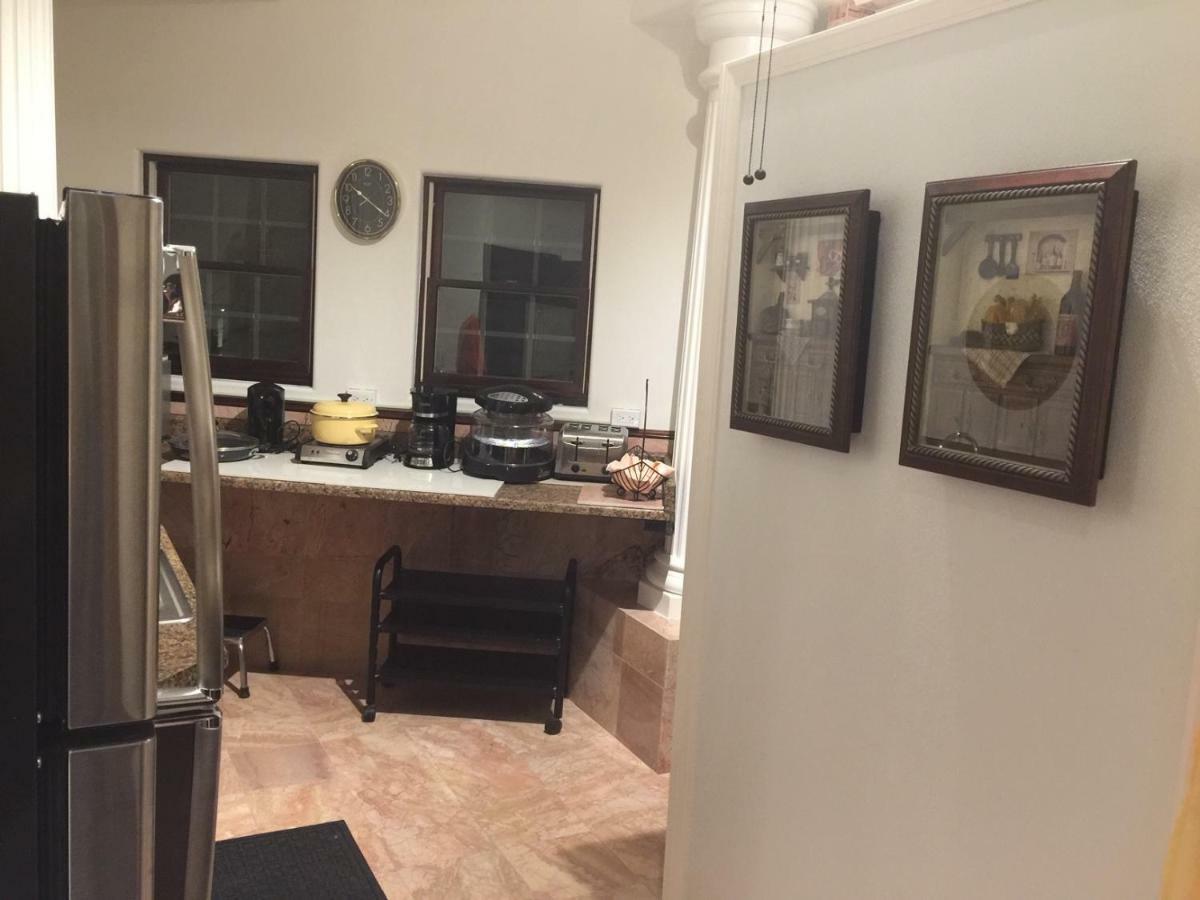 Entire Second Flr - Santa Monica Luxury Roman Villa Los Angeles Extérieur photo
